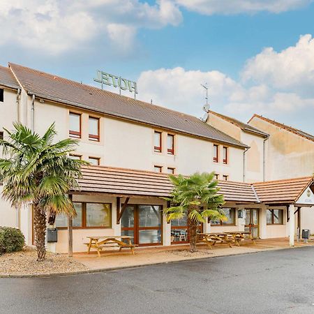 B&B Hôtel Châtellerault Esterno foto